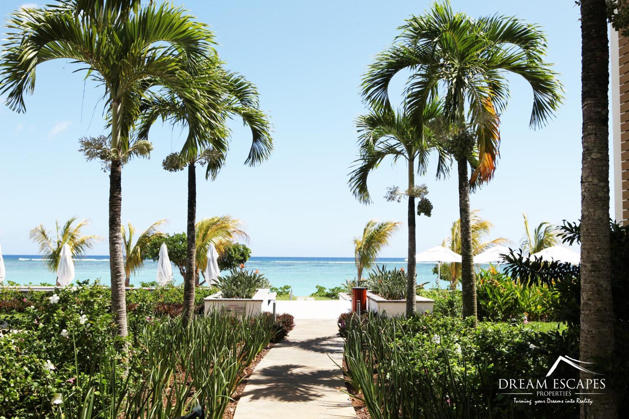 Cap Ouest Luxury Beachfront Flic-en-Flacq Zewnętrze zdjęcie